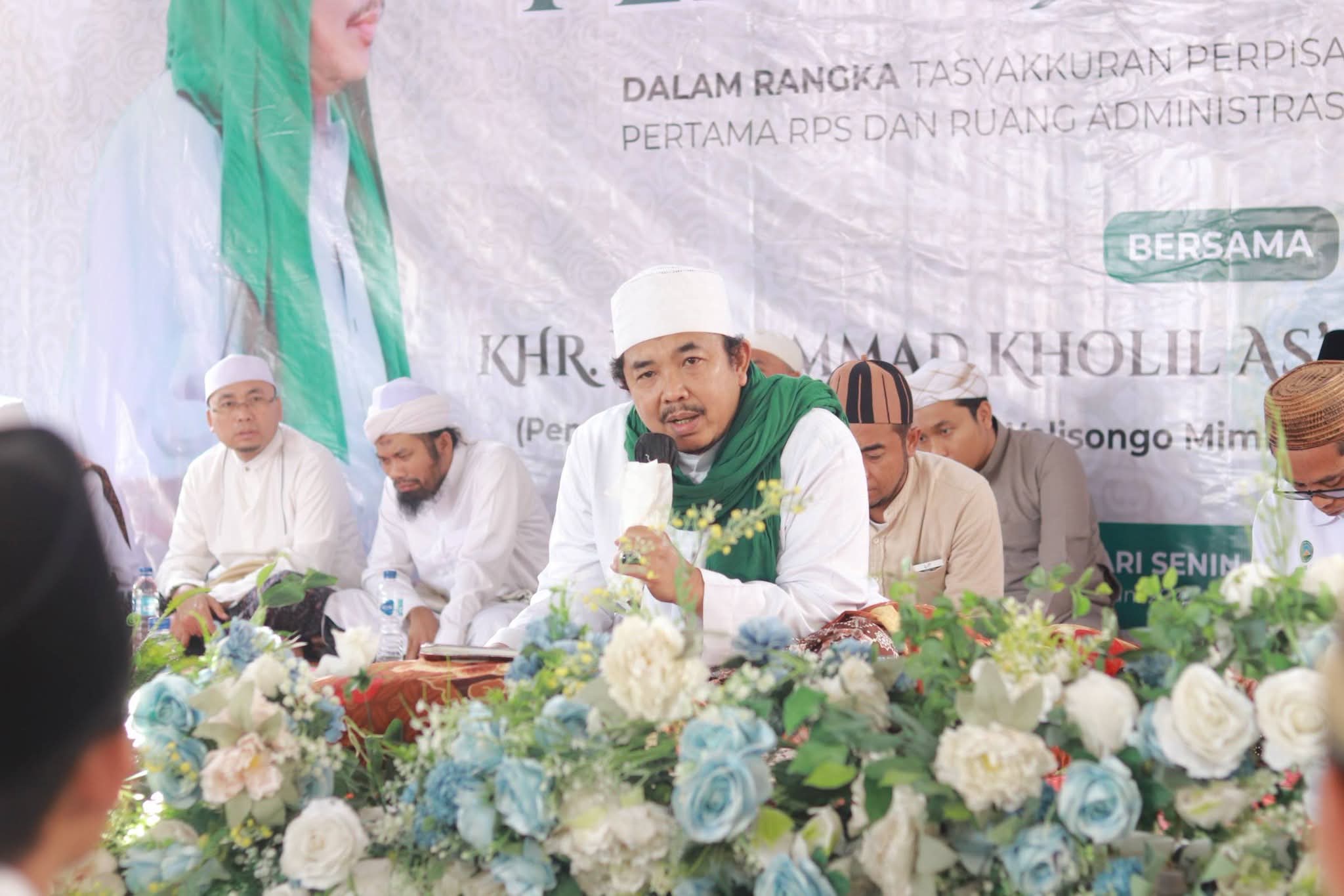 KHR_Muhammad_Kholil_As'ad_di_Lombok